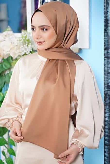 Habibi Satin Hijab