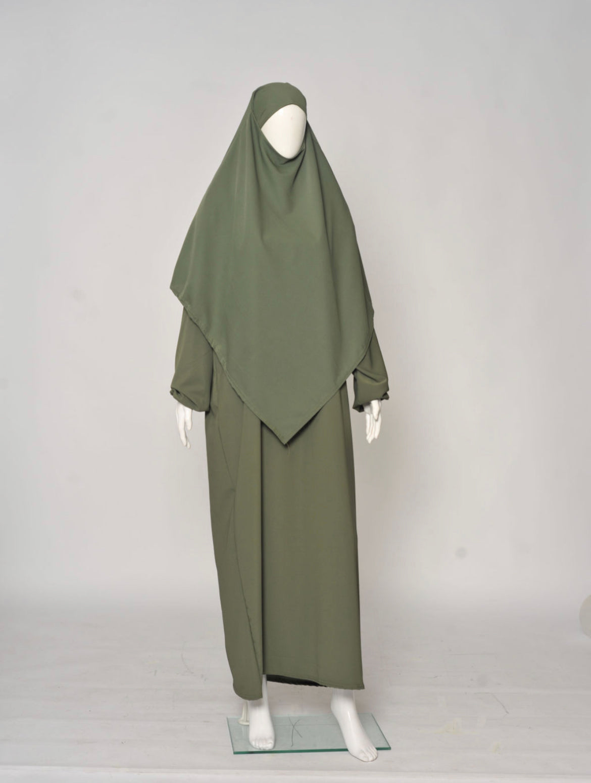 Al-na'eem Abaya set