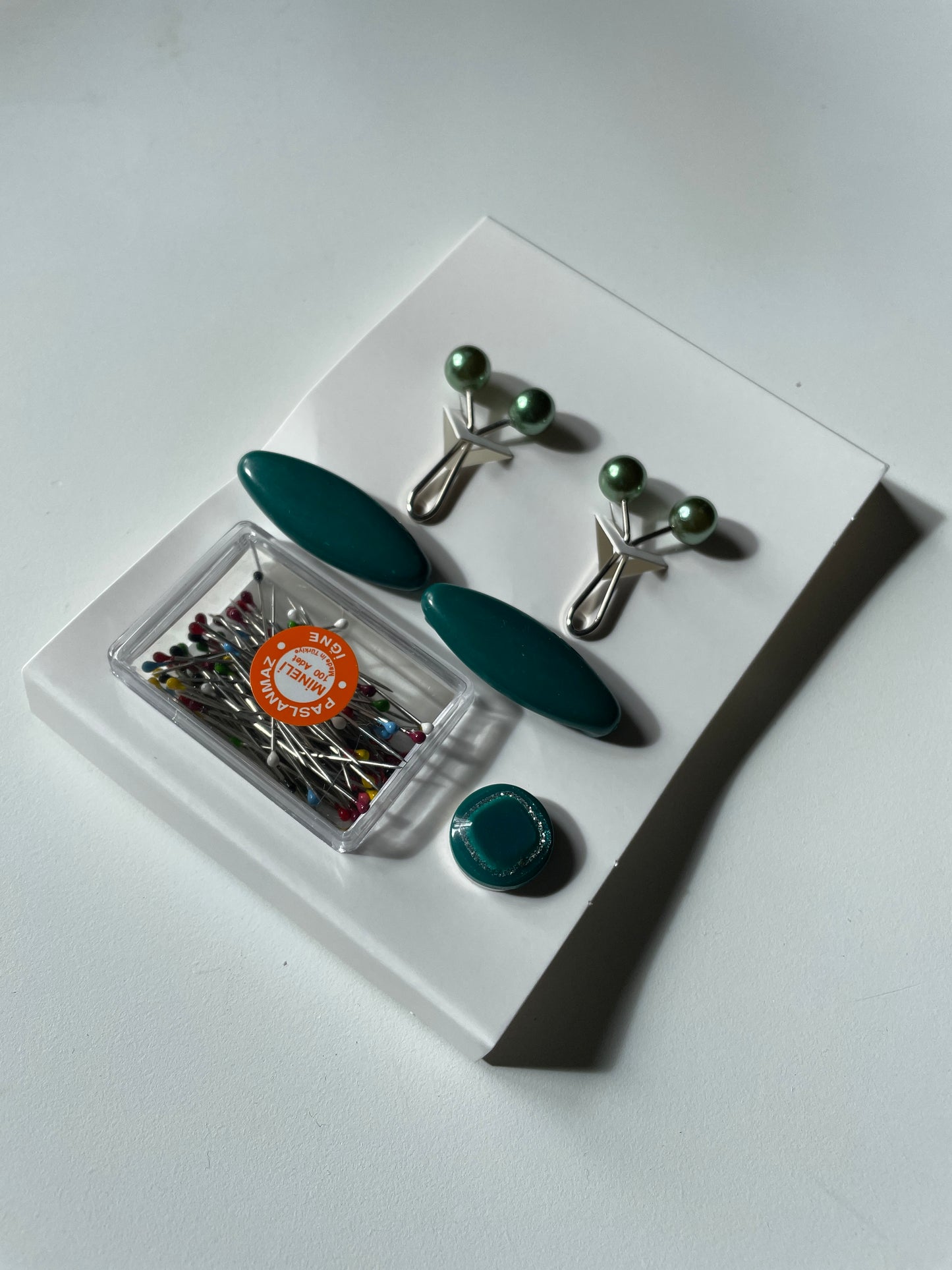 Hadiqa Hijab pin set