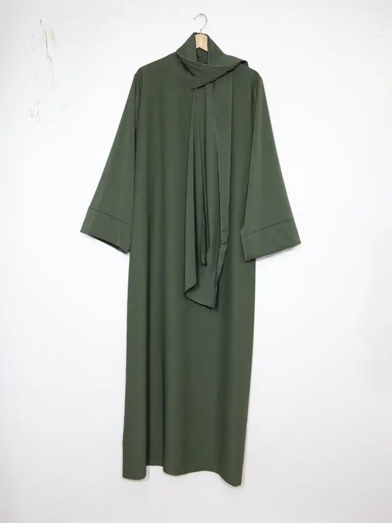 Qumad Abaya